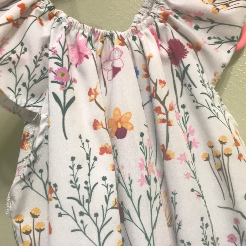 Floral 2T onesie from online boutique - Picture 3 of 5